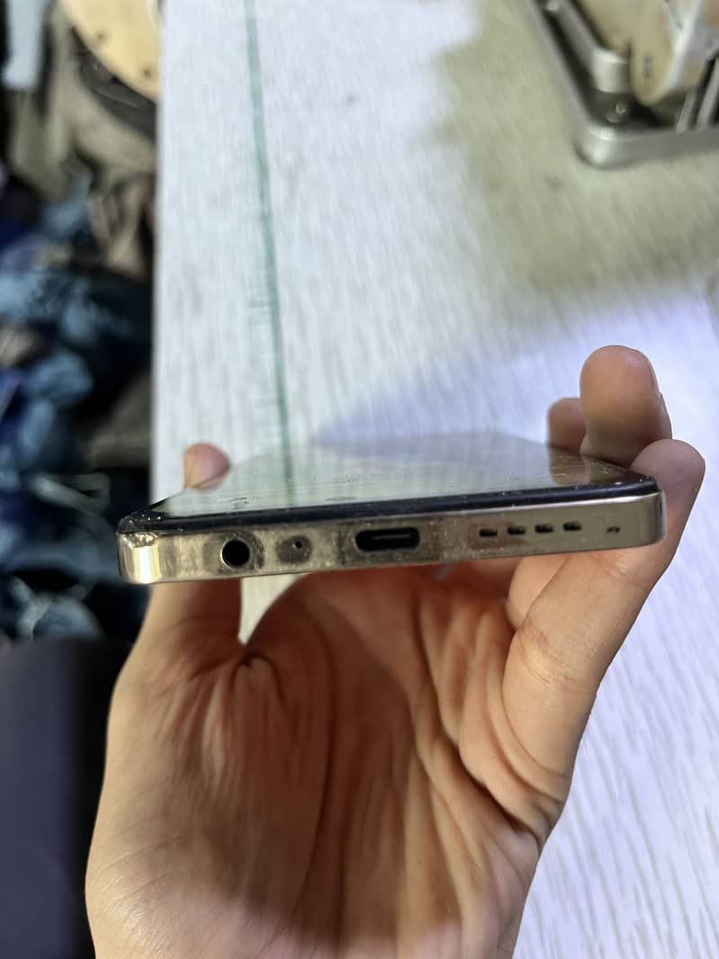 Infinix Note 30 1
