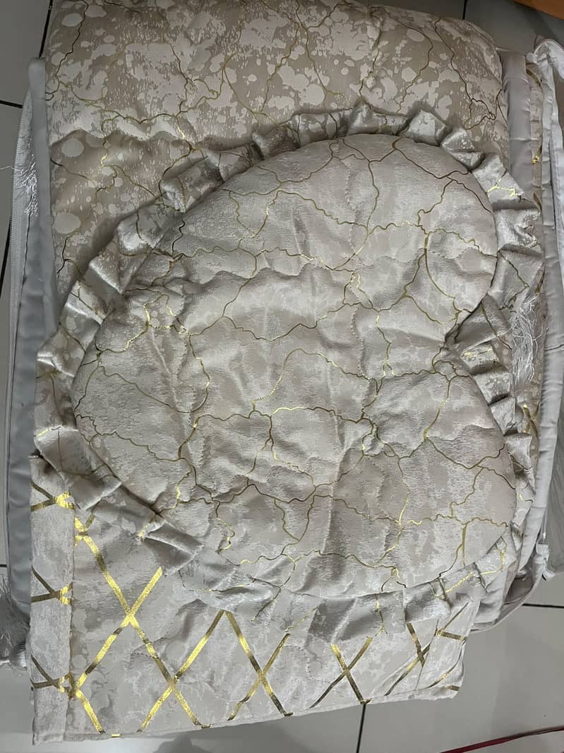 Luxury bedding sets 0