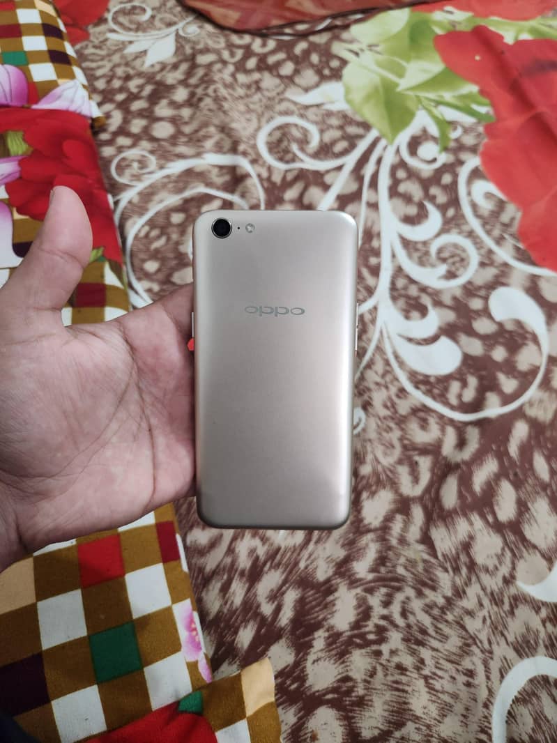 OPPO A71 8
