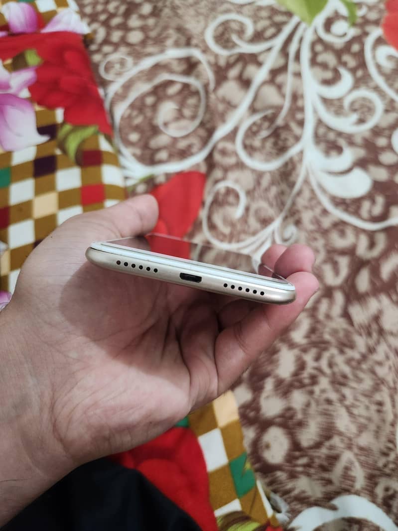OPPO A71 12
