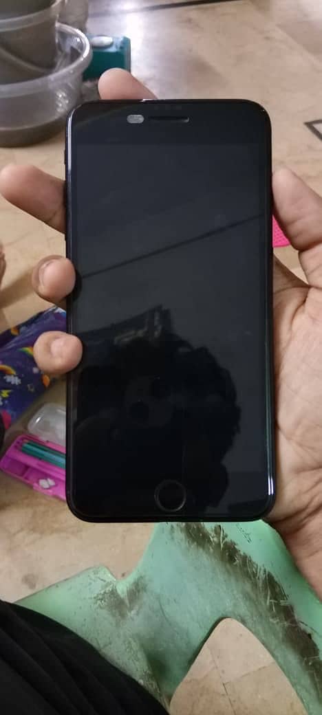 Apple iPhone 7 Plus 3
