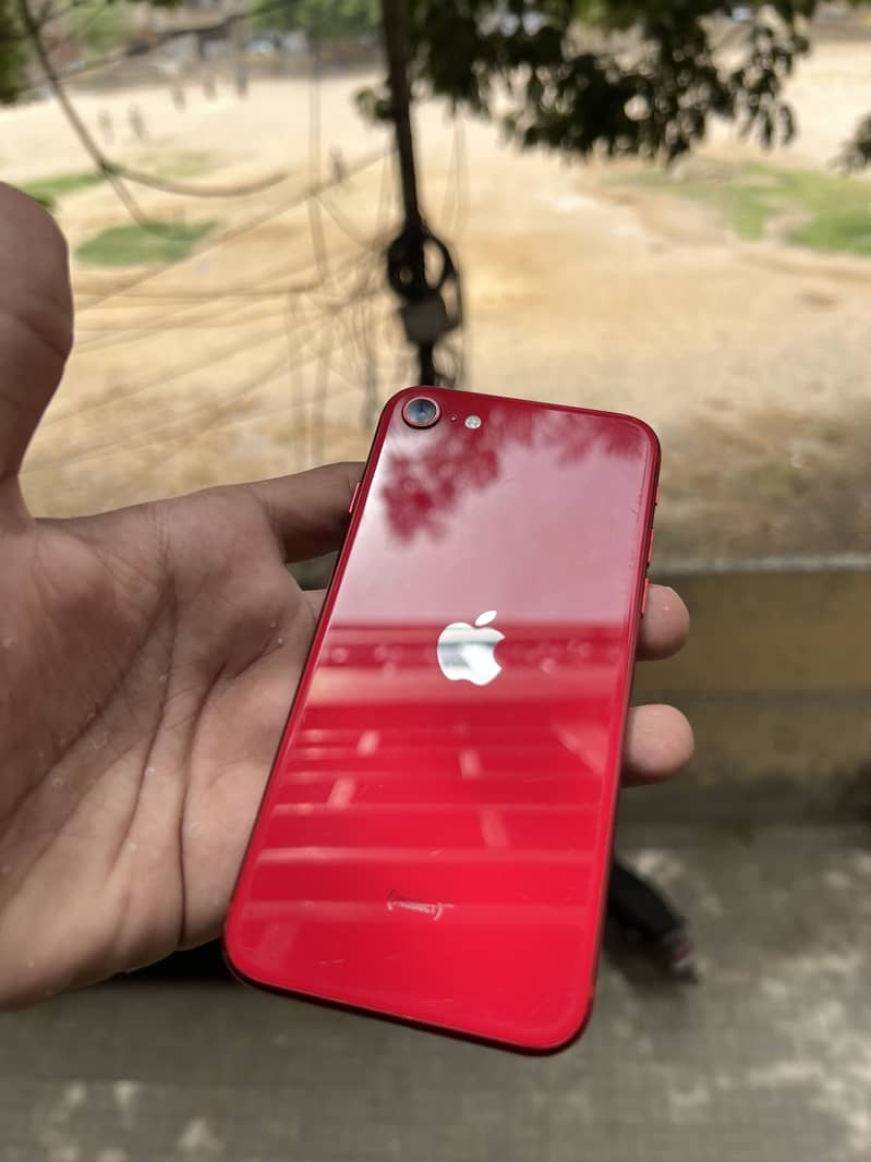 Apple iPhone SE 0