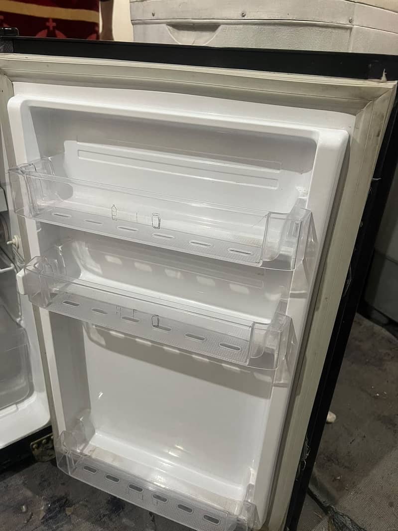 Mini refrigerator 3