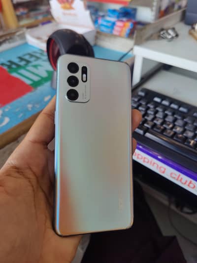OPPO Reno6 8/128