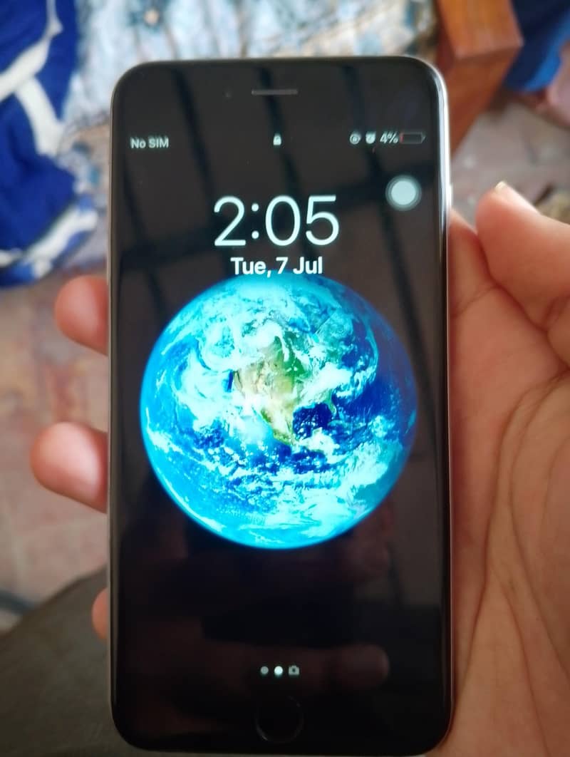 Apple iPhone 6 Plus 1