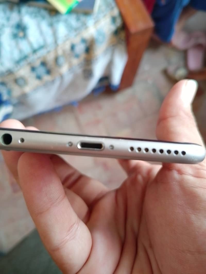 Apple iPhone 6 Plus 2