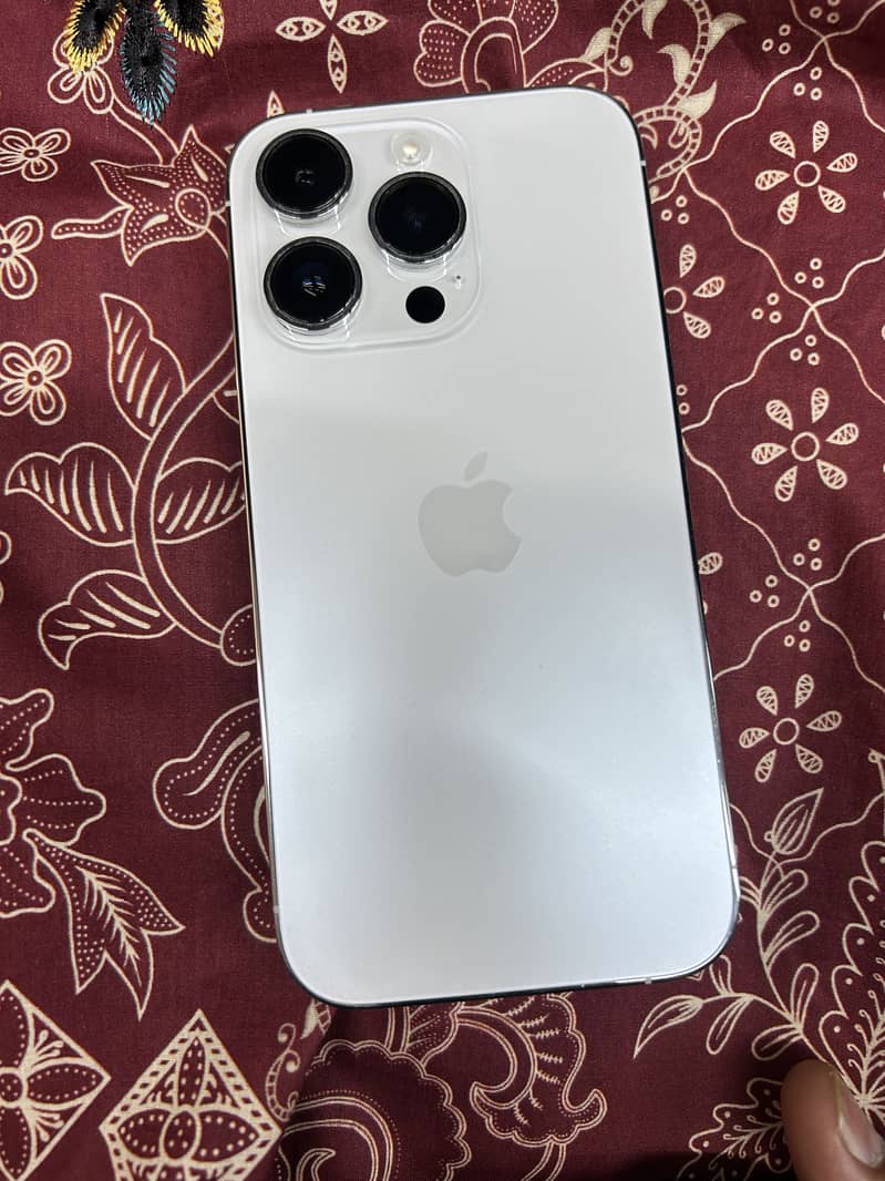 Apple iPhone 14 Pro 3