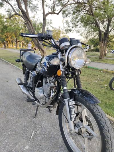 Suzuki GS 150 SE | Model 2022 | Only Call Suzuki Bike Special Edition