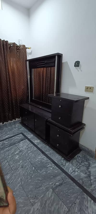 Dressing table and side table for sale in good price