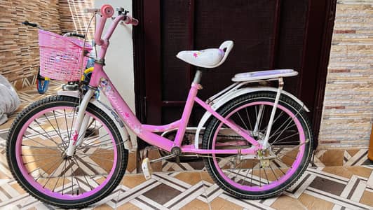 Girl cycle
