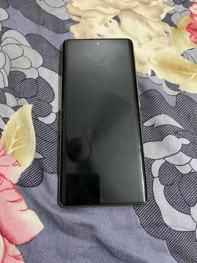 Infinix Note 40 Pro curved display 24gb ram 256 memory