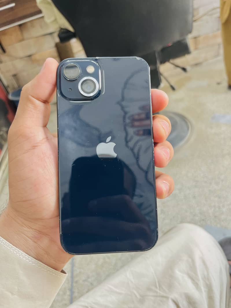 Apple iPhone 13 0