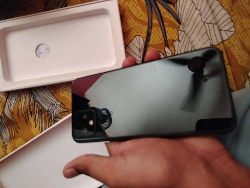 Google Pixel 4 8