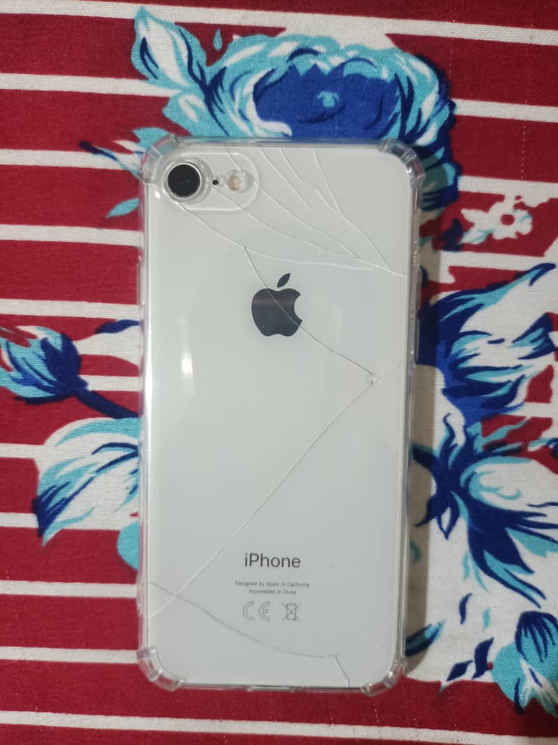 Apple iPhone 8 3