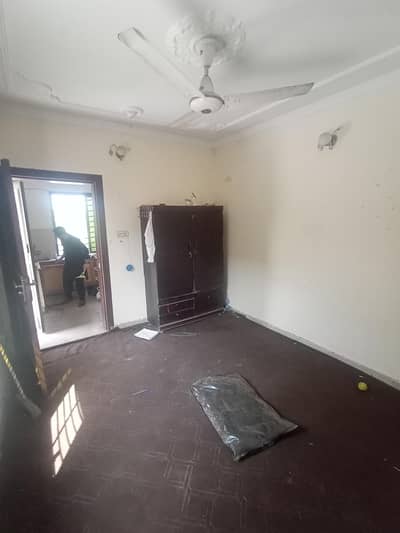 only Bachelor Marble Flooring Room For Rent in I-10