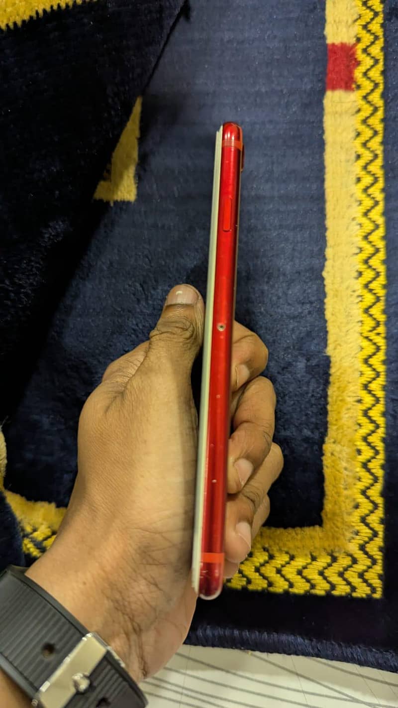 Apple iPhone 7 2