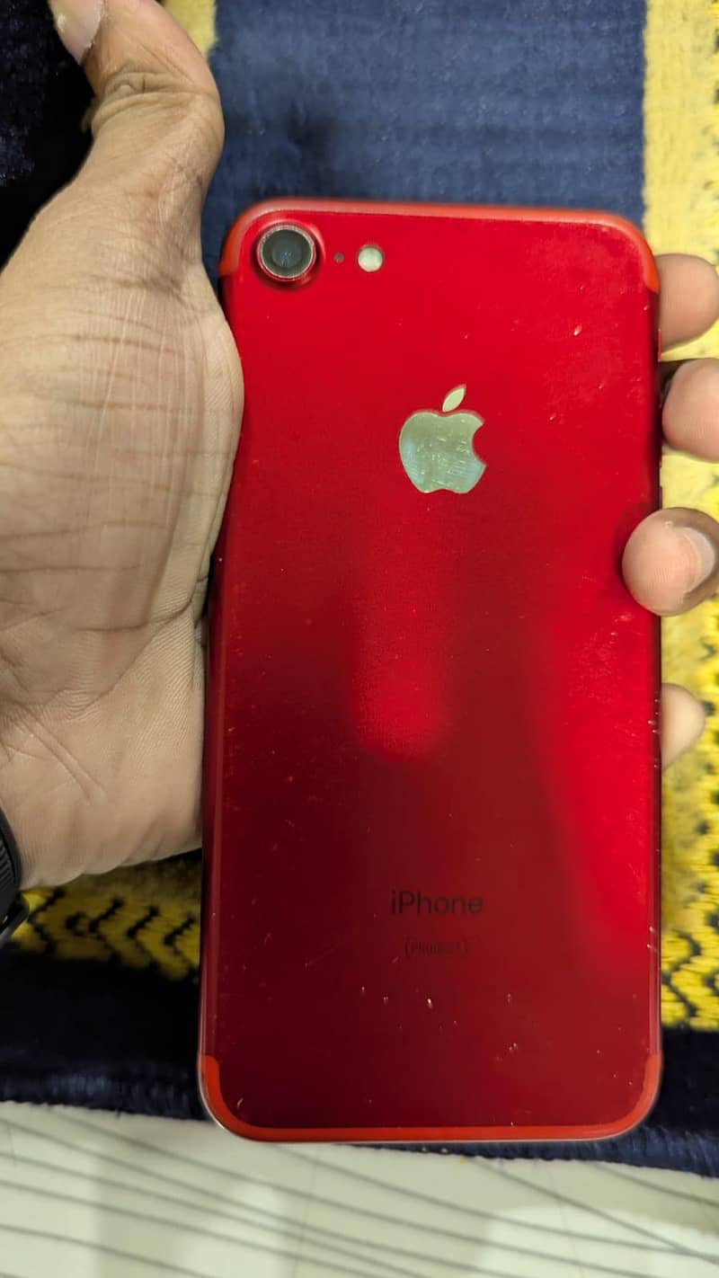 Apple iPhone 7 3