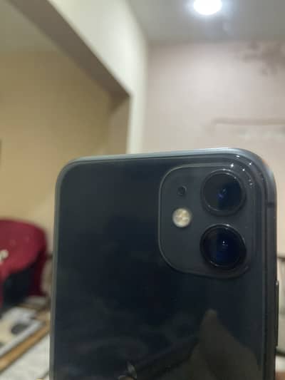 Iphone 11 128gb jv 10/10 scrtachless