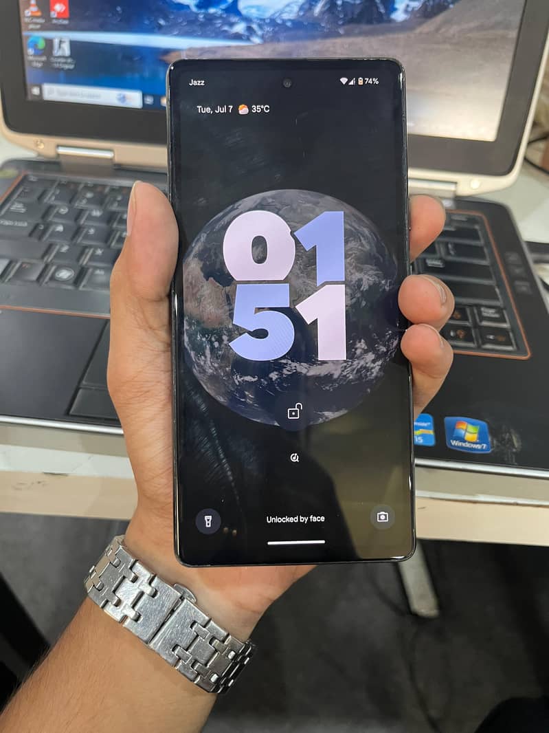 Google Pixel 7a 2