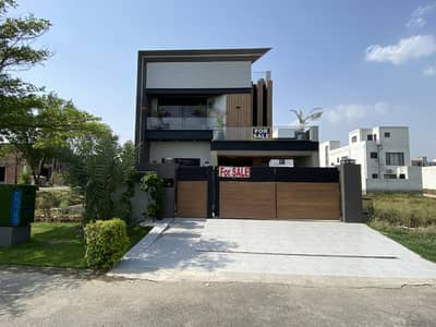 12 Marla Modern House with Best Approach In Lake City Is Available For Sale