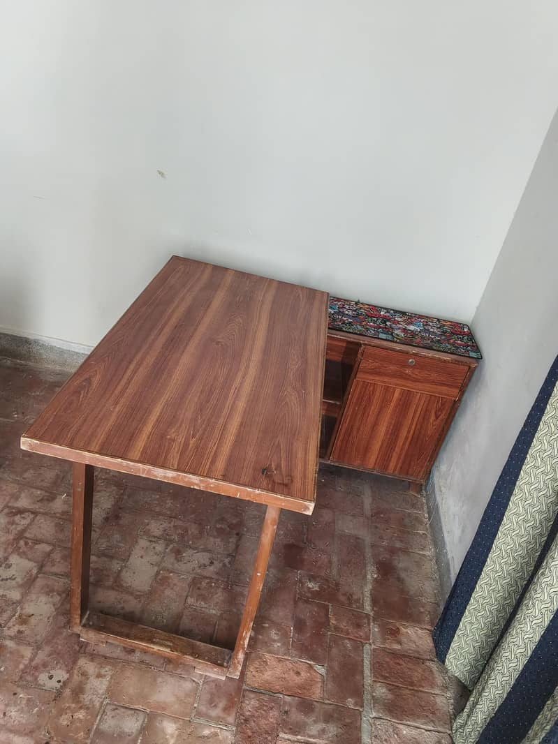 office table 0