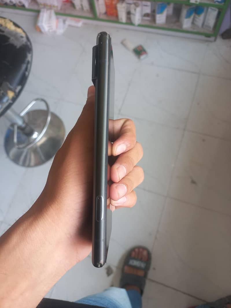 Google Pixel 6 4