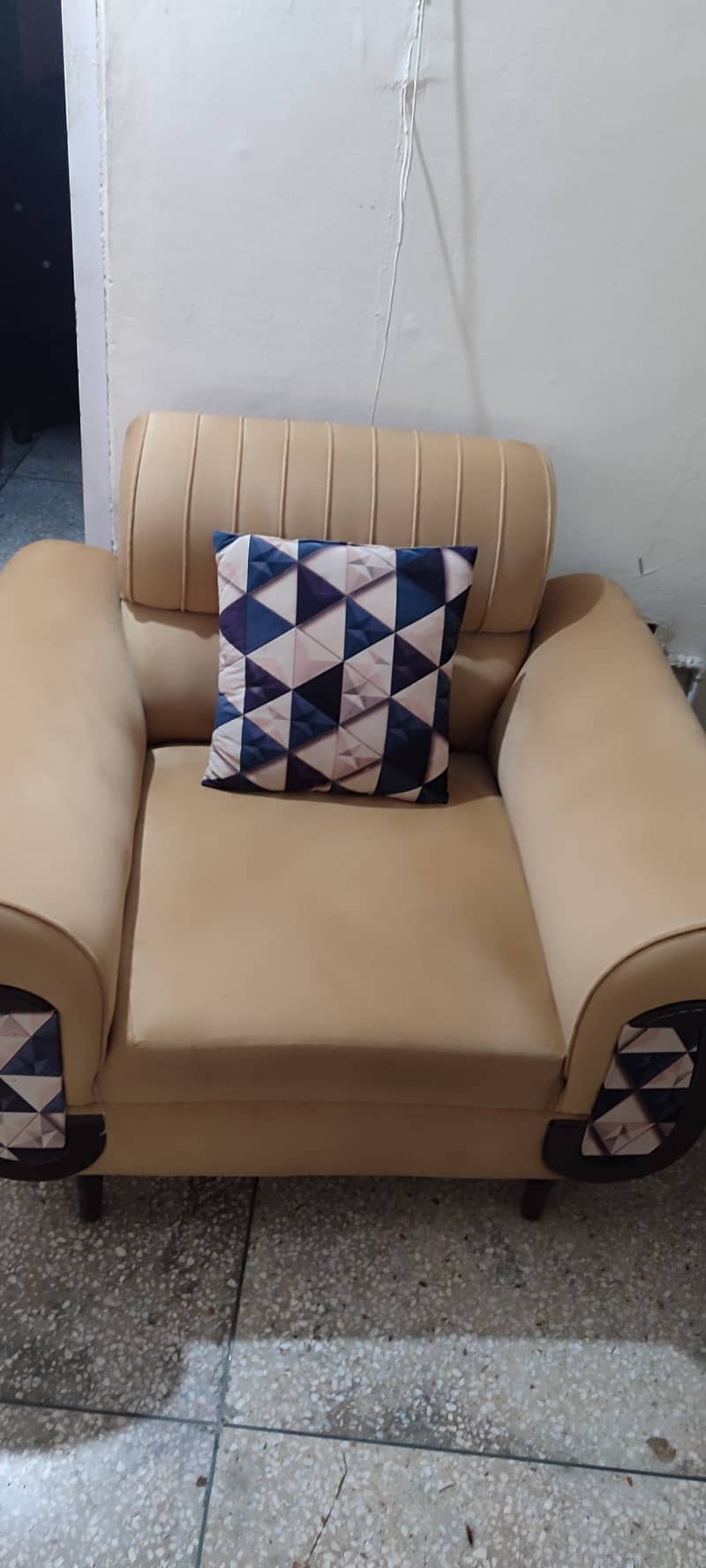 Sofa Set 0