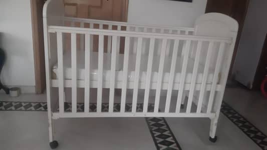 kids bed - cot