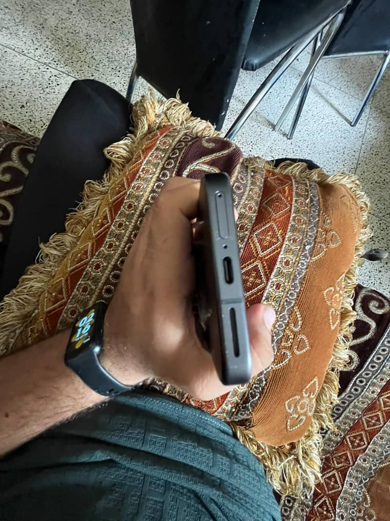 Google pixel 9a 4