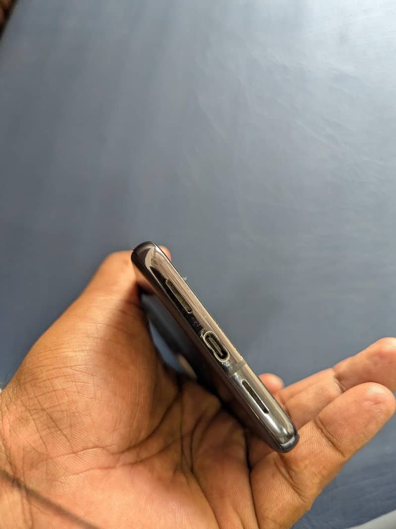Google Pixel 8 Pro 2