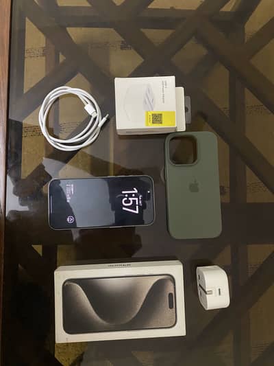 Apple iPhone 15 Pro 256 Gb 100 % health JV + accessories