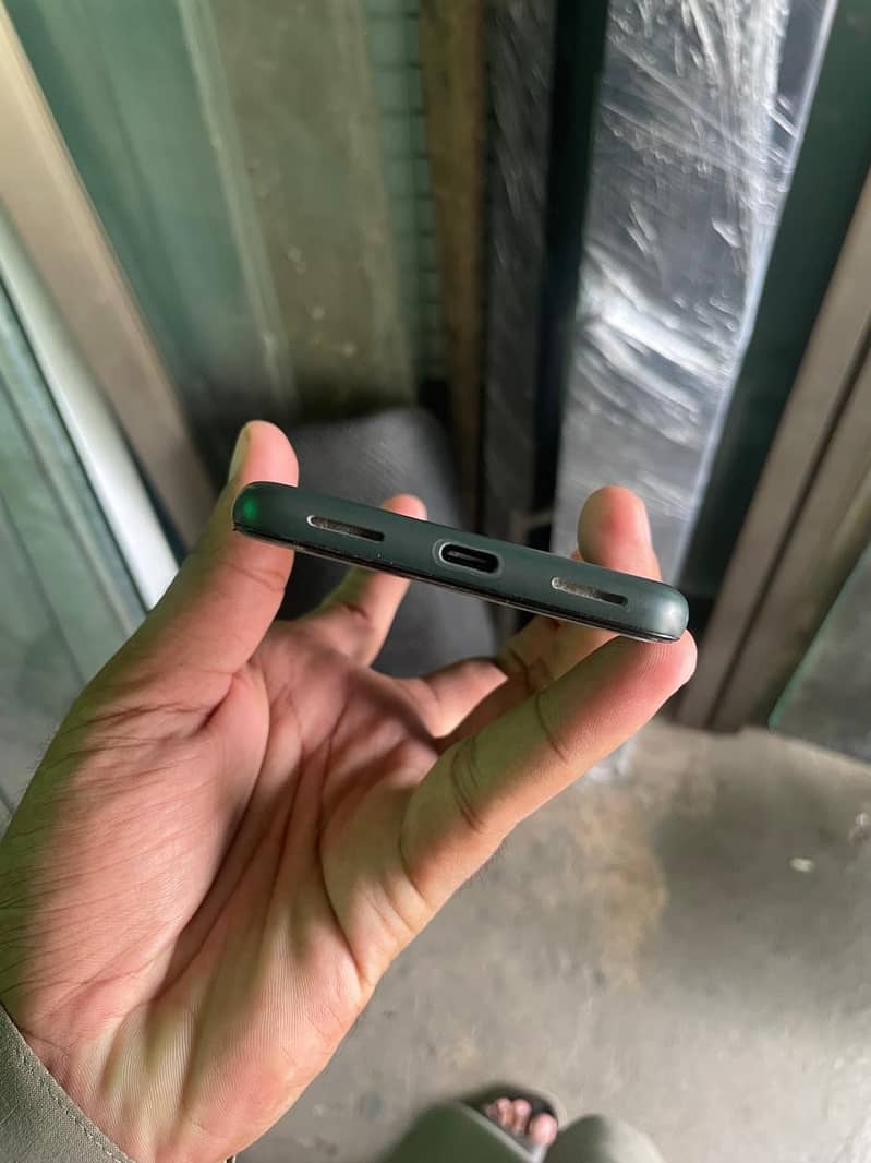 Google Pixel 5a 3