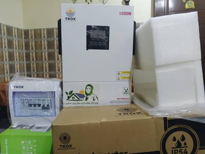 CM Solar Trox 1200w Inverter forsale
