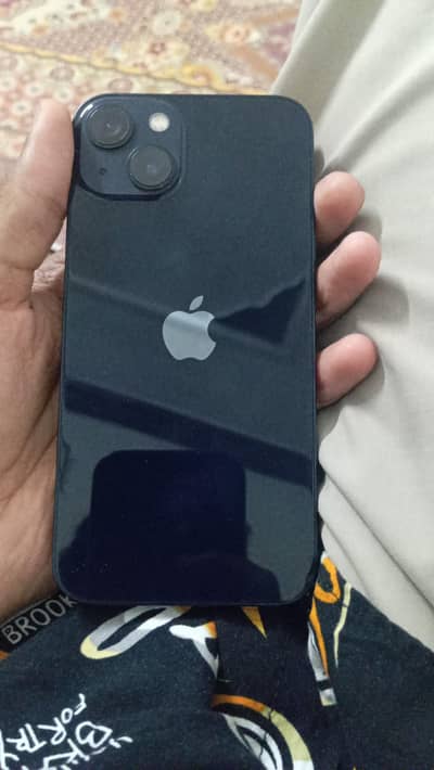 Apple iPhone 13