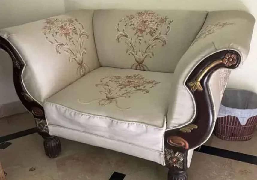6seater sofa set 0