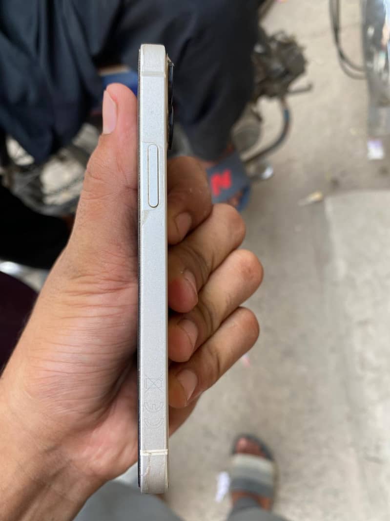 Apple iPhone 12mini 4