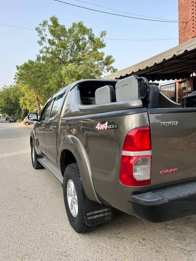 Toyota Hilux 2014