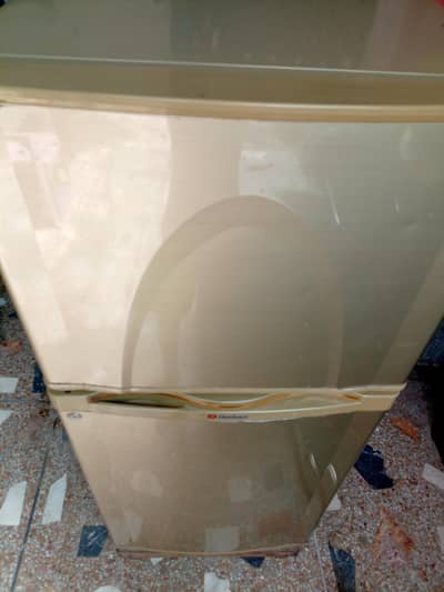Dawlance refrigerator with good condition