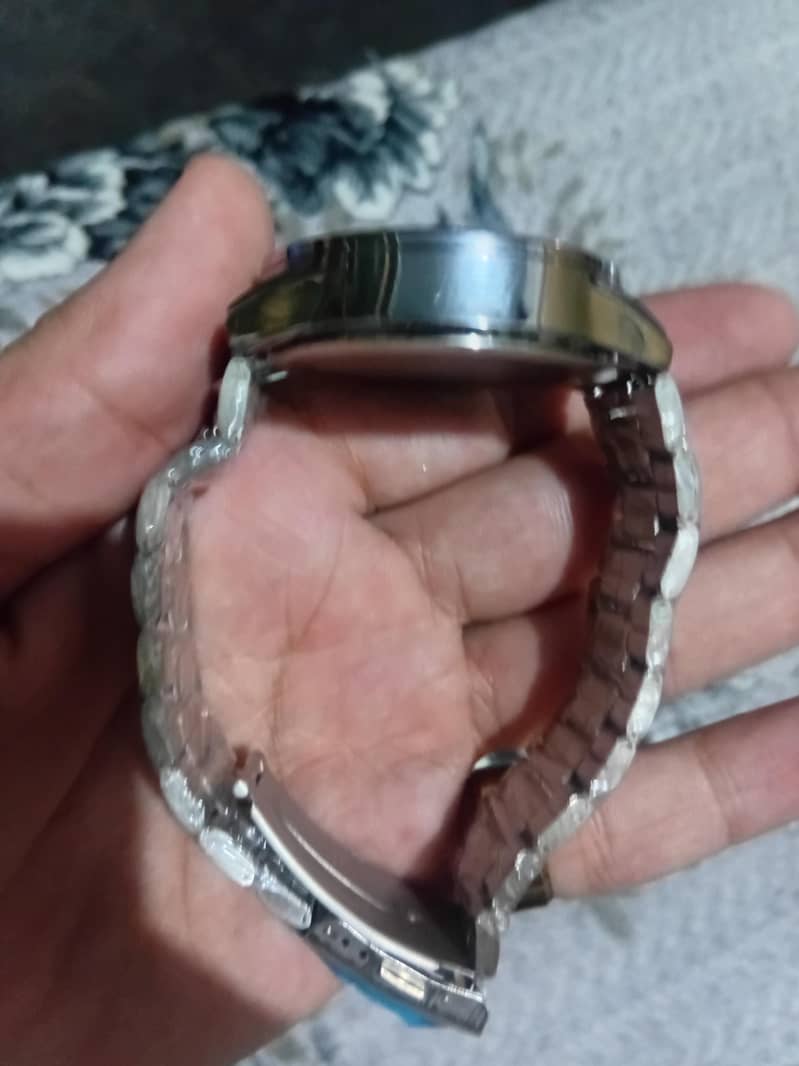 watch 1
