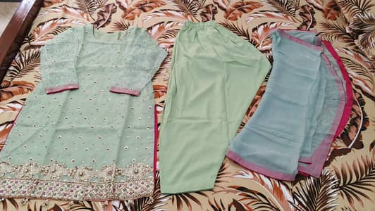 Ready to wear 3 piece suit in Good Condition