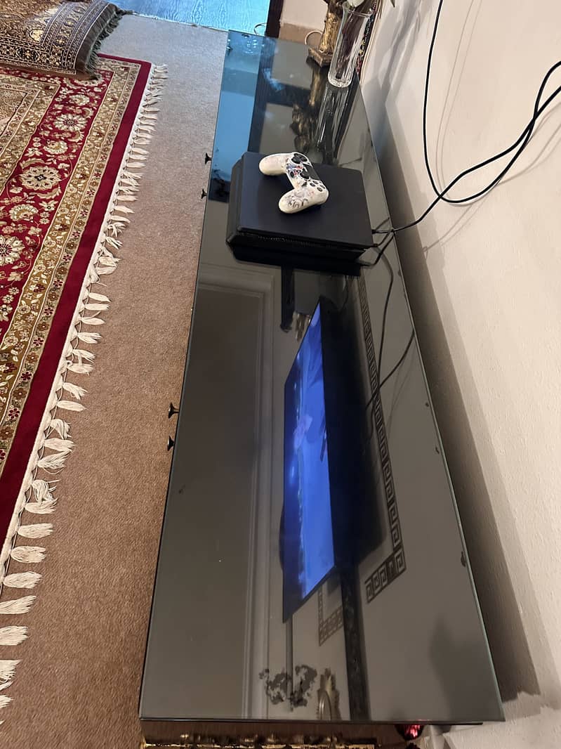 Tv table 4