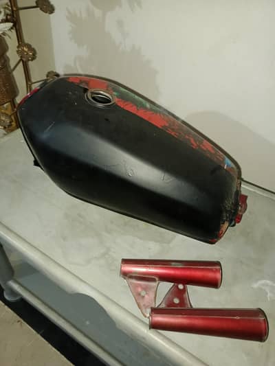 125 fuel tank