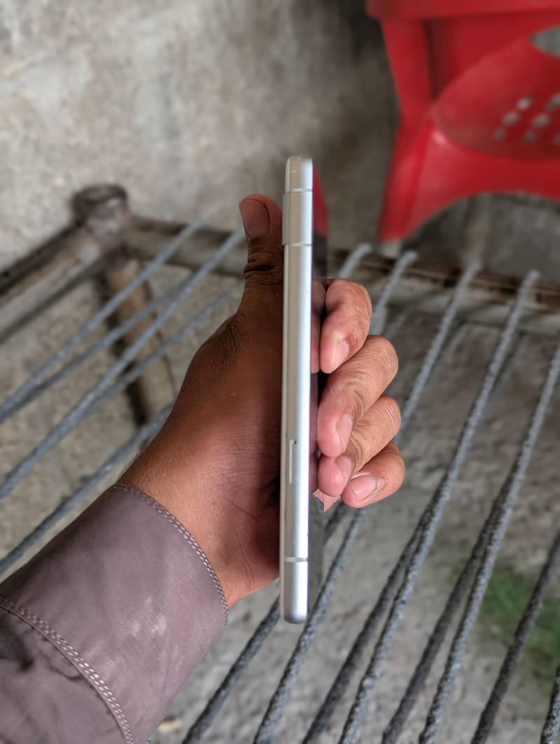 Google Pixel 7a 6