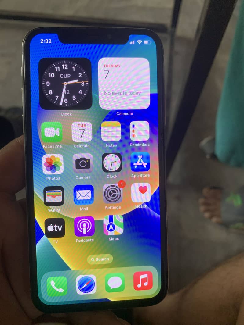 Apple iPhone X 4