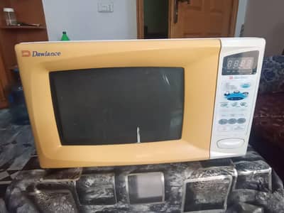Dawlance Microwave Oven (20L) for Sale