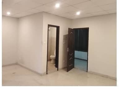 Area 350 Square Feet Brand New Corporation Office Available For Rent In Main Boulevard Road Gulberg 3 Lahore