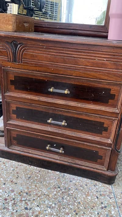 dressing table