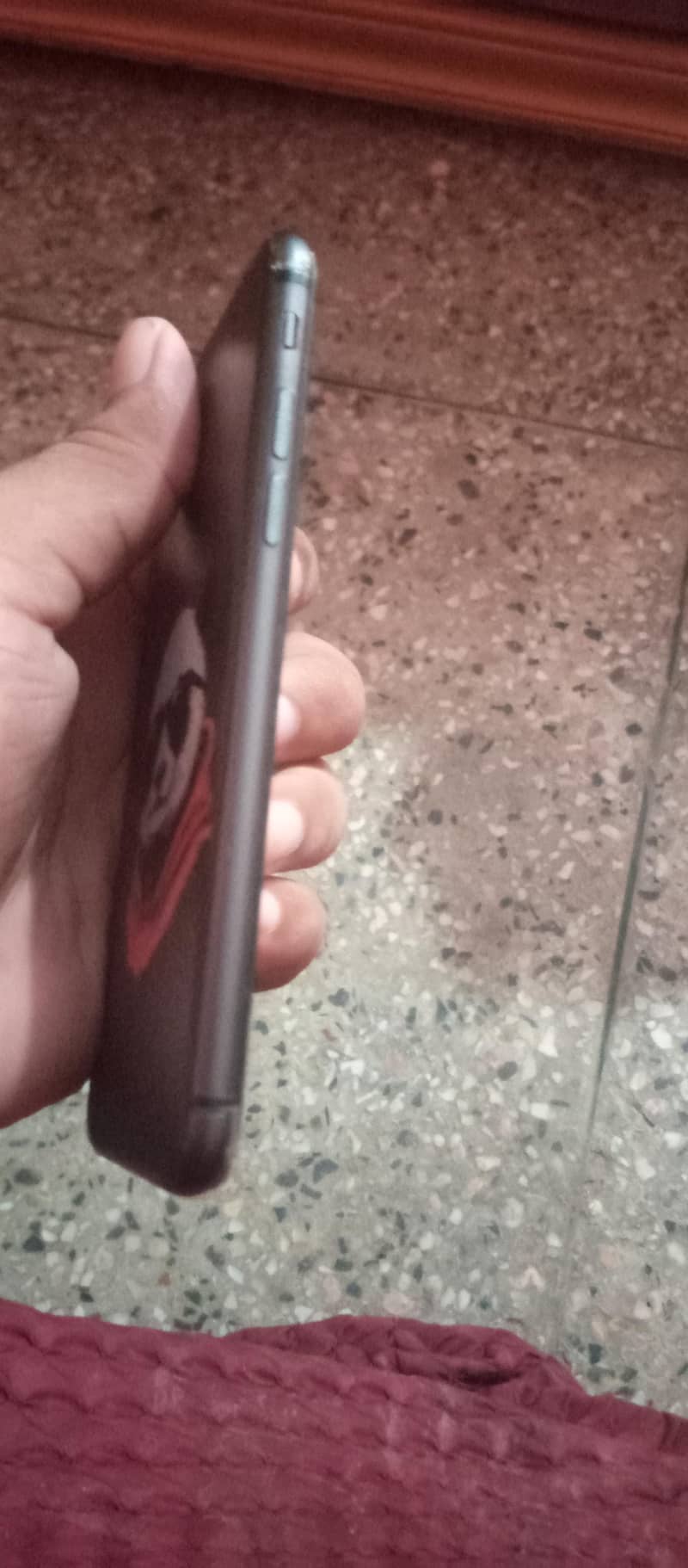 Apple iPhone 8 1