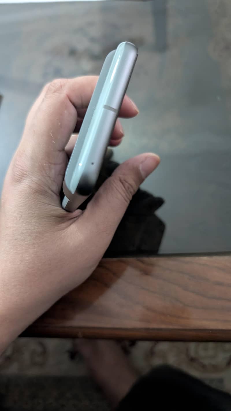 Google Pixel 8 3