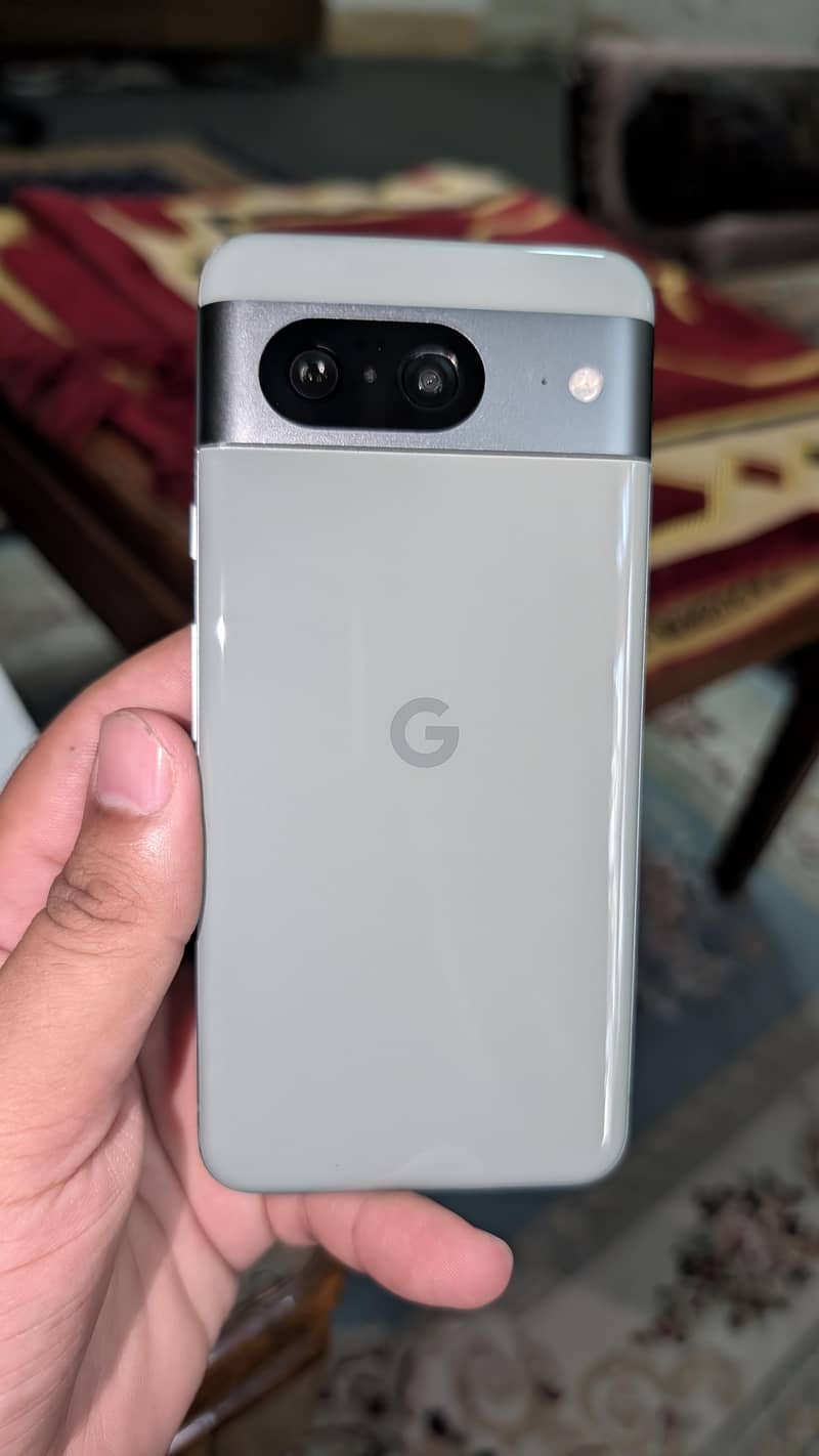 Google Pixel 8 6